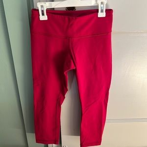 Berry lululemon crops
